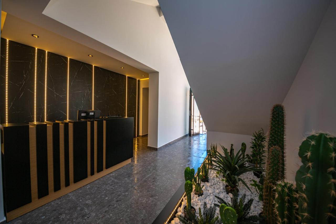 Apart-Hotel Lili2 Sarande Exterior photo
